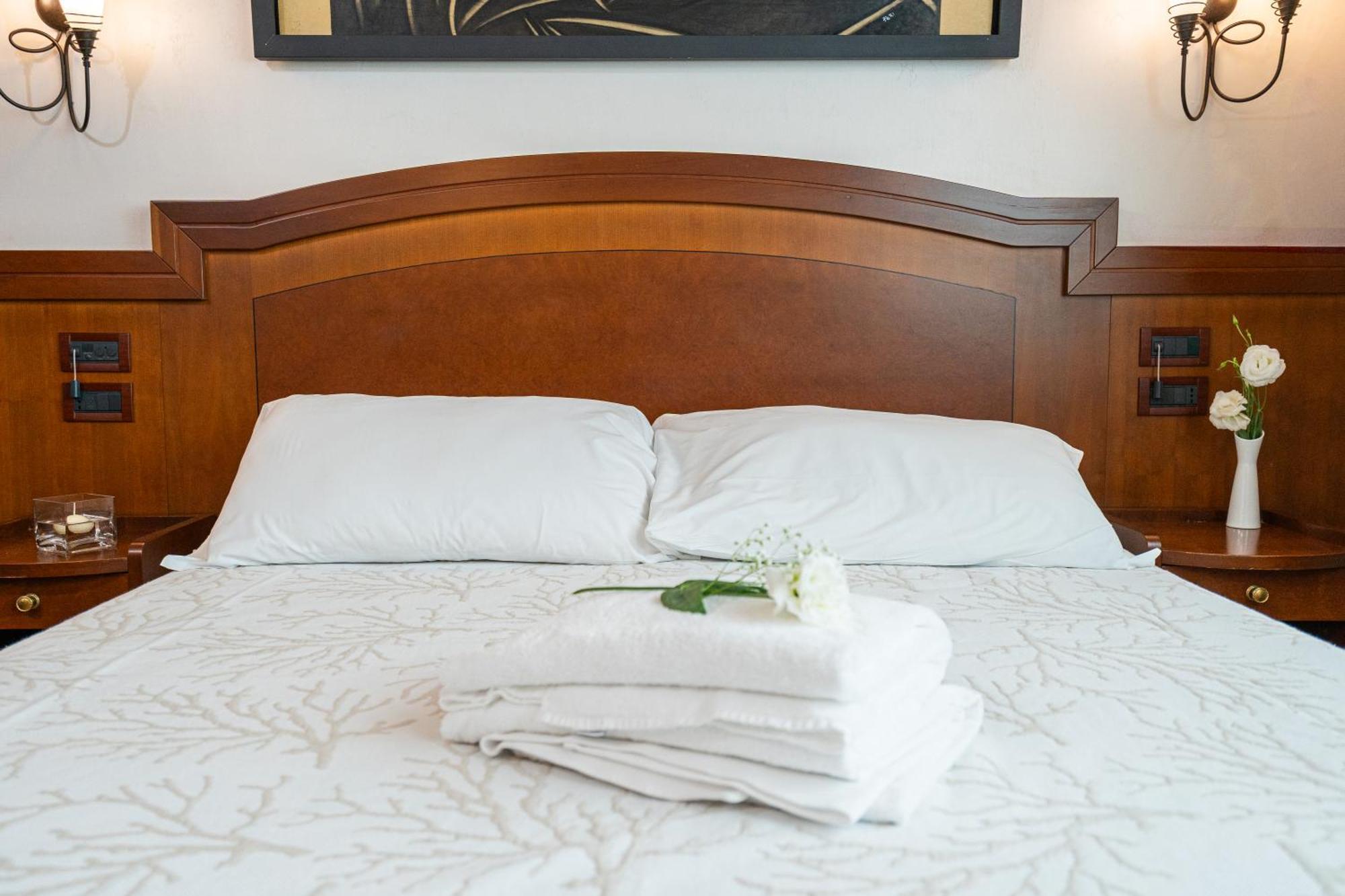 טרמולי Art Hotel Santa Lucia מראה חיצוני תמונה