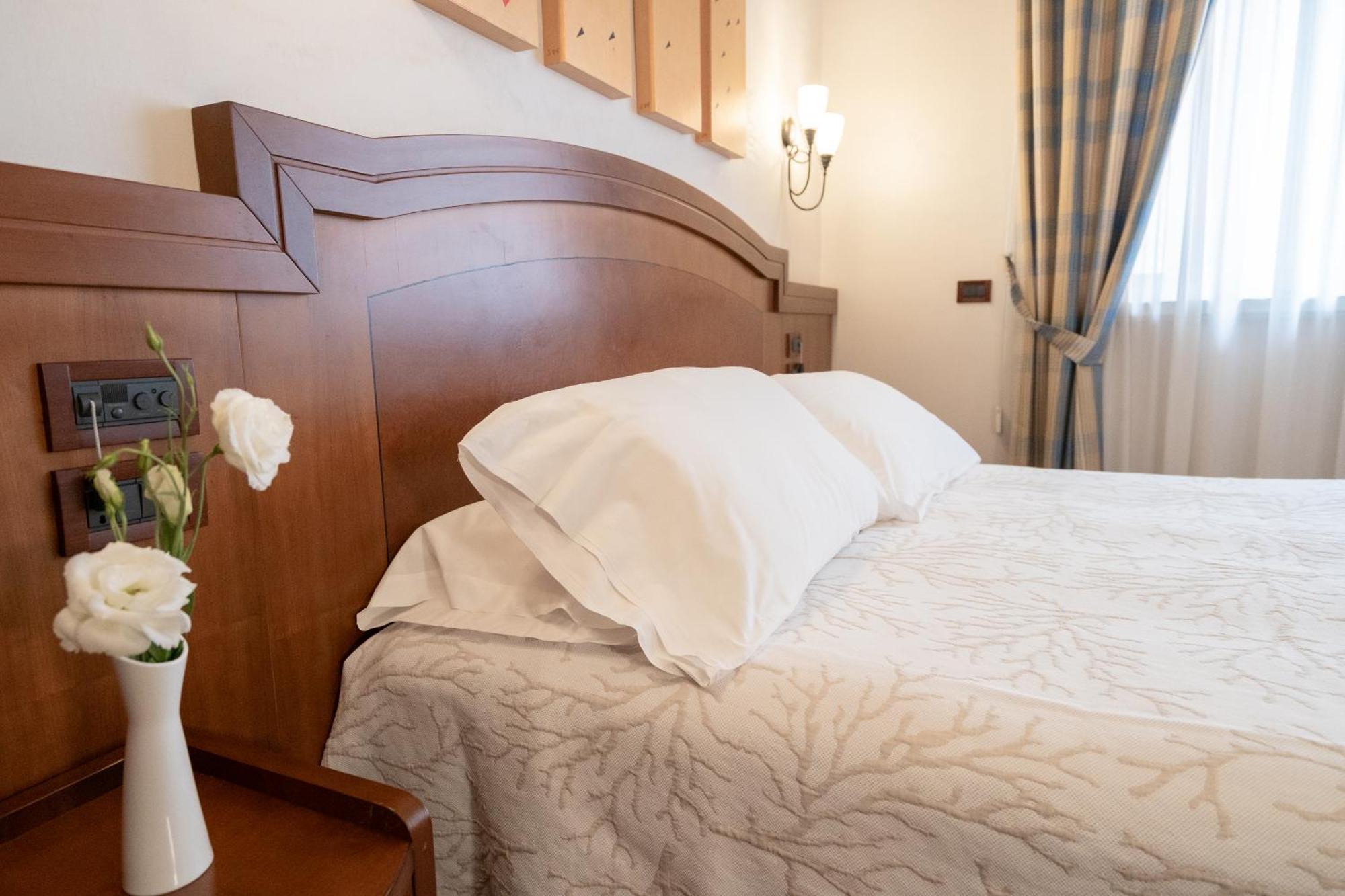 טרמולי Art Hotel Santa Lucia מראה חיצוני תמונה