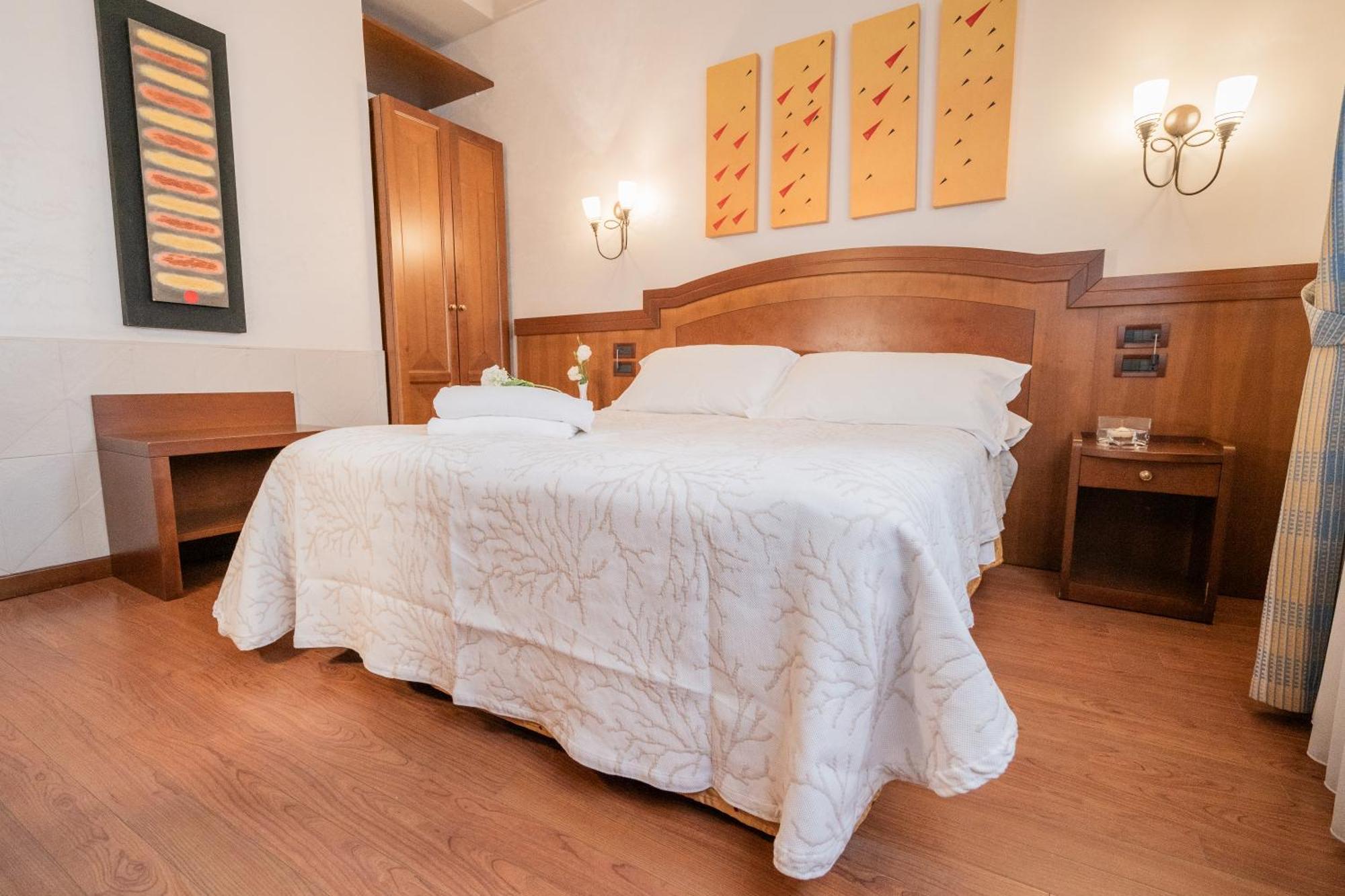 טרמולי Art Hotel Santa Lucia מראה חיצוני תמונה