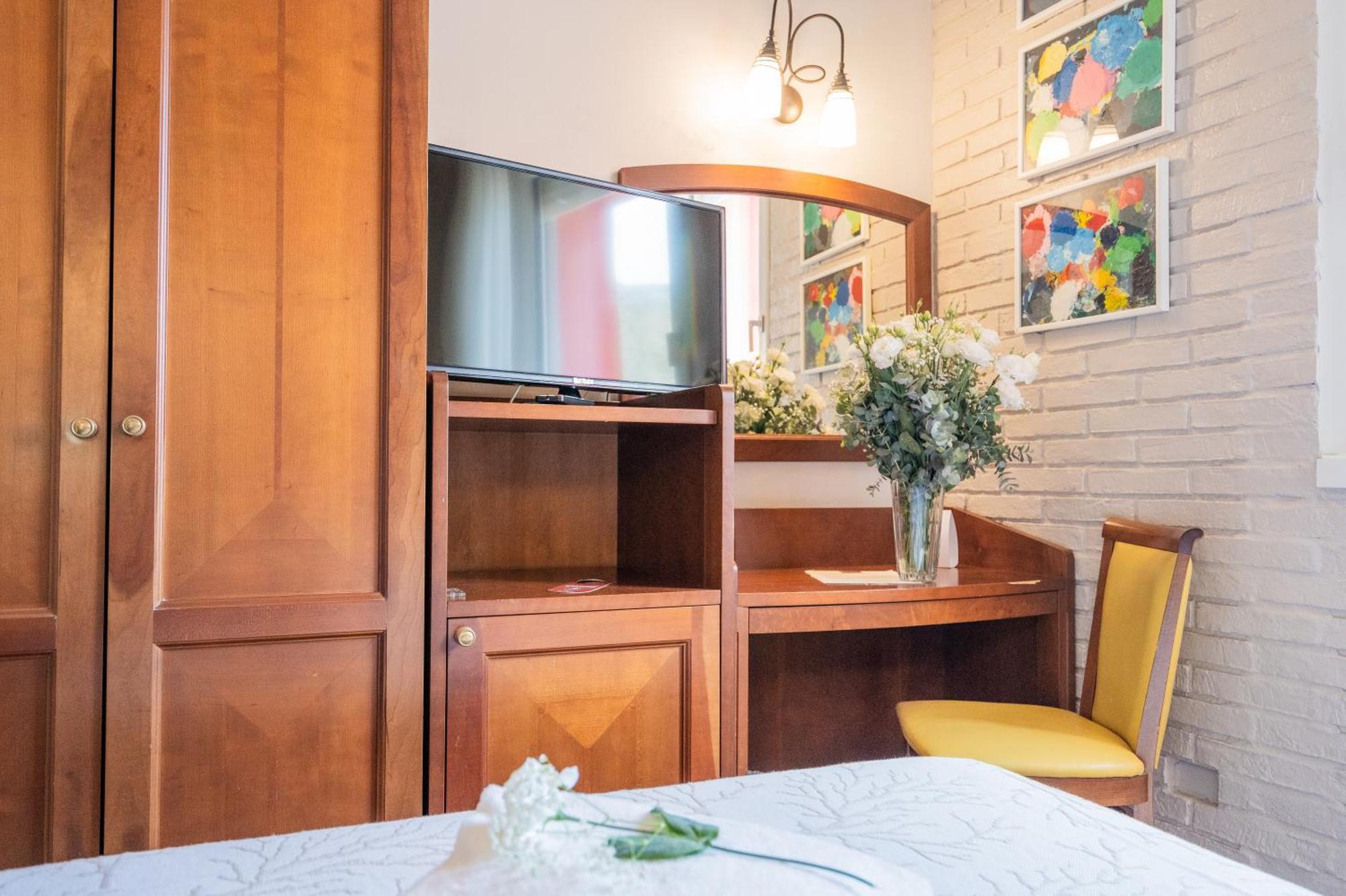 טרמולי Art Hotel Santa Lucia מראה חיצוני תמונה