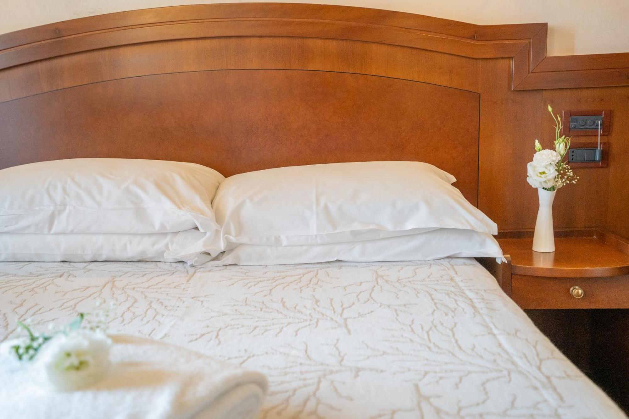 טרמולי Art Hotel Santa Lucia מראה חיצוני תמונה