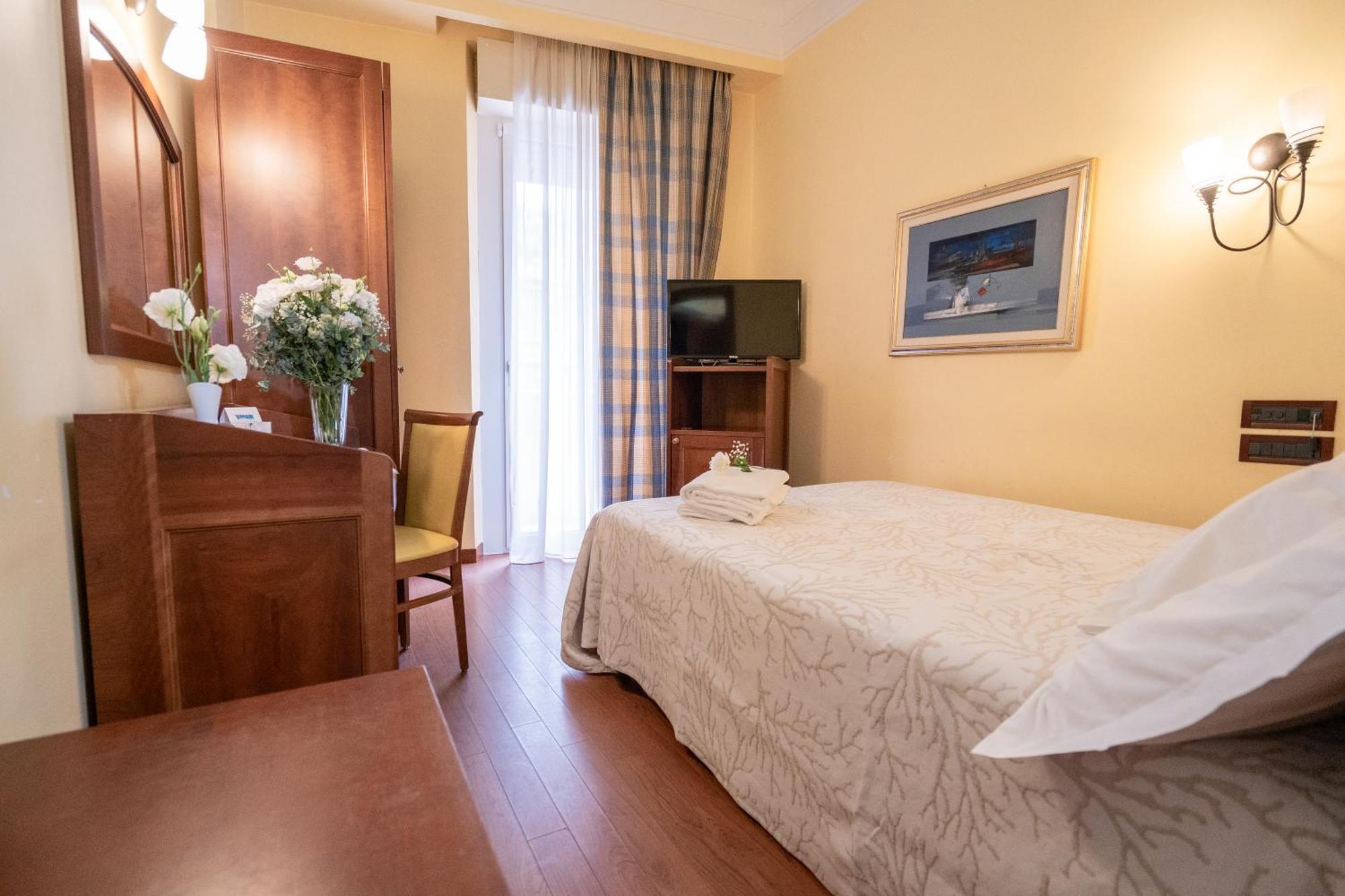 טרמולי Art Hotel Santa Lucia מראה חיצוני תמונה