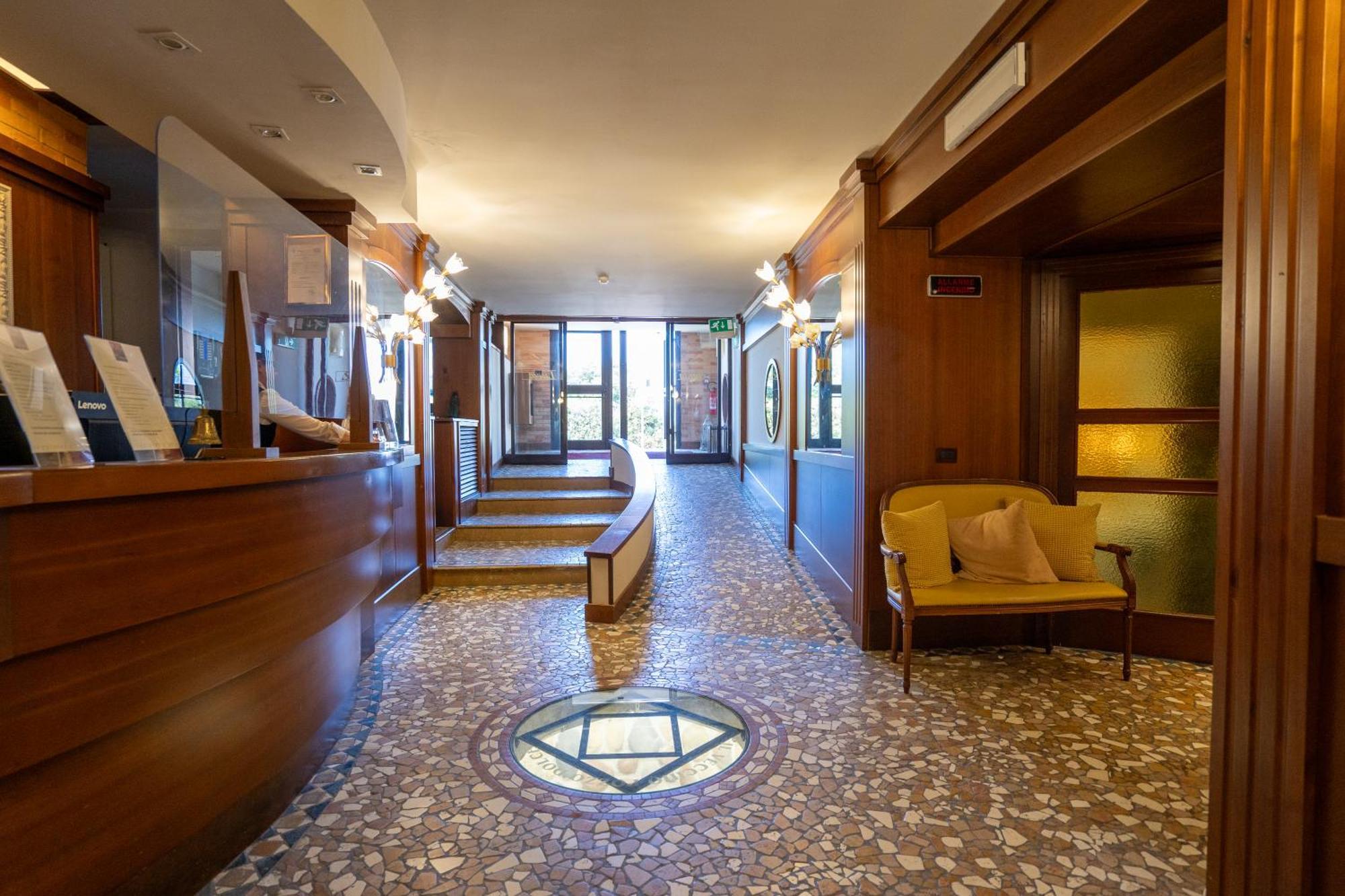 טרמולי Art Hotel Santa Lucia מראה חיצוני תמונה