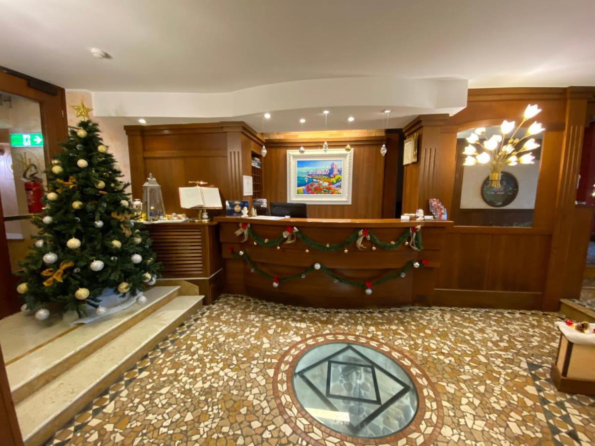 טרמולי Hotel Santa Lucia מראה חיצוני תמונה
